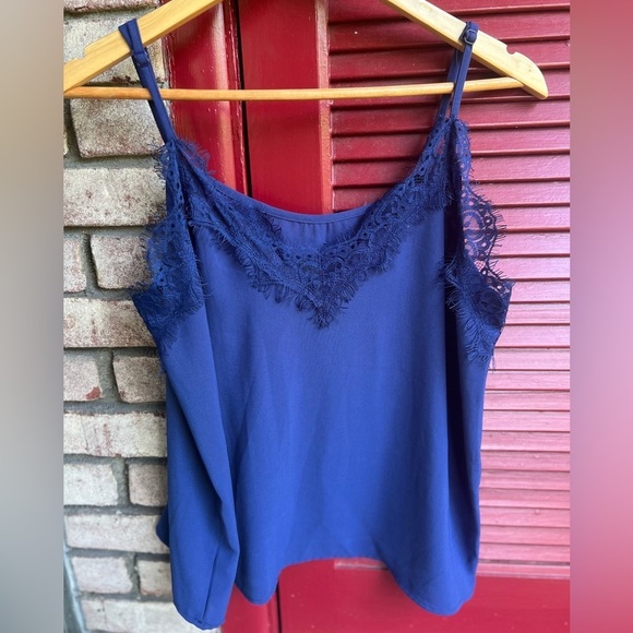 SHEIN Tops - SHEIN large lacy adjustable tank top